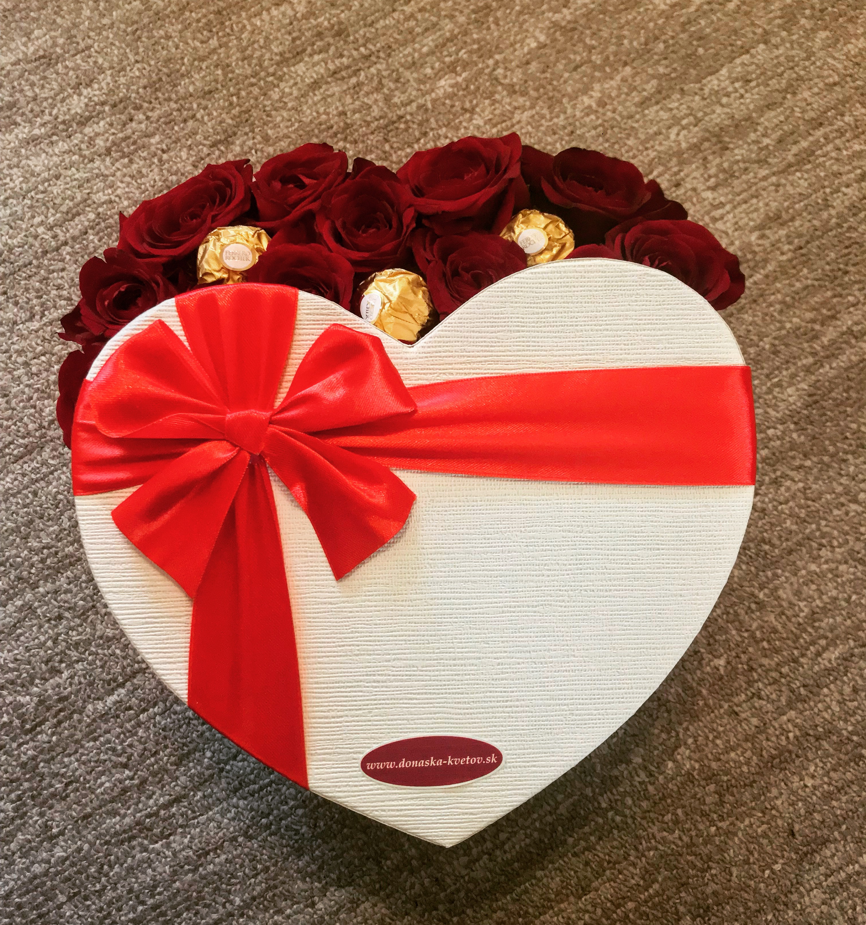 Kvetinový box - Ferrero